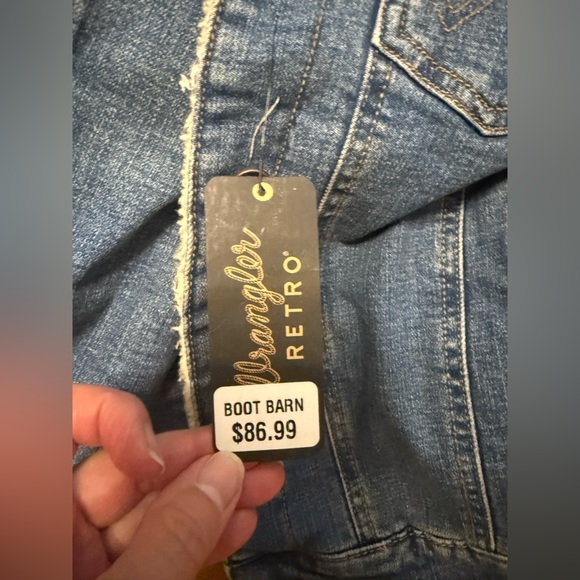 Wrangler Denim Jacket with Sherpa Collar - Picture 8 of 8